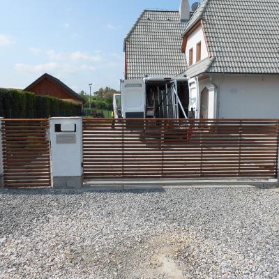 12 Labo Moravia Vjezdove Brany 01